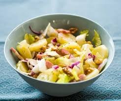 Salade d'endives pomme noix lardons Maison